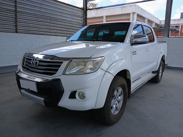 TOYOTA HILUX CD4X4 SRV 2015/2015